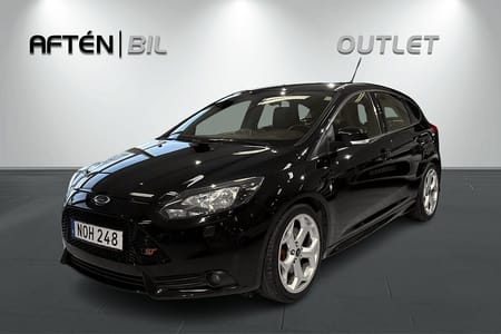 Ford Focus ST 2.0 250hk Manuell Recaro-Säten Keyless Farthållare