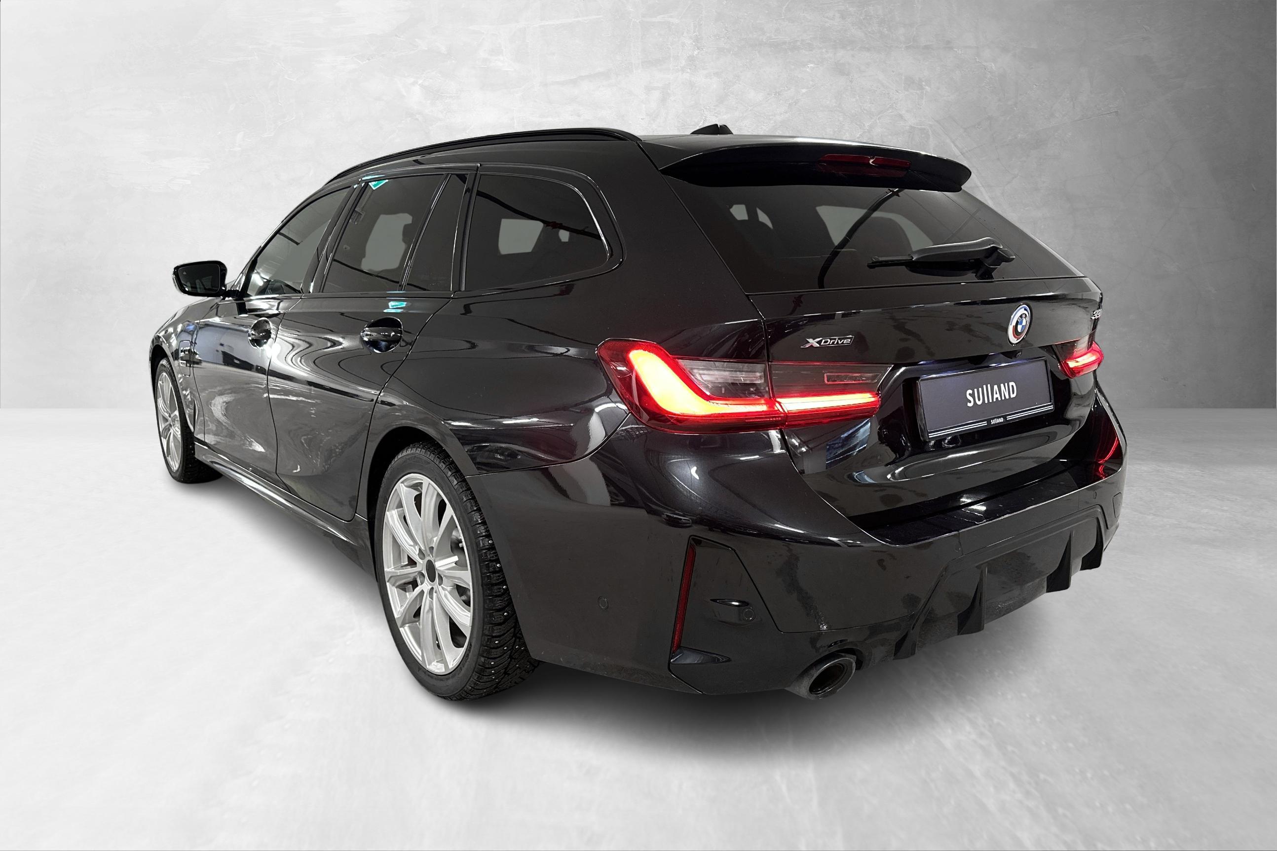 Thumnail bilde 2 av BMW 330e xDrive Touring