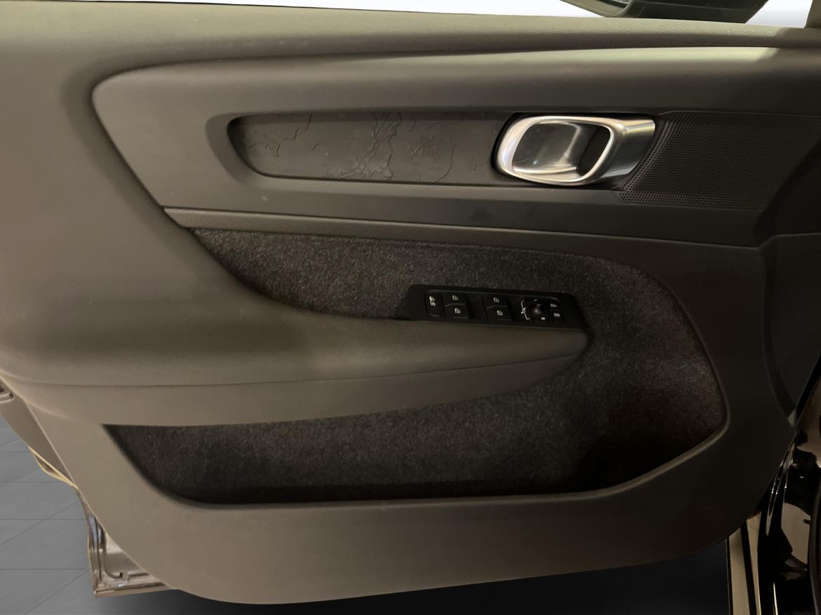 Volvo XC40 2023 - miniatyr 14