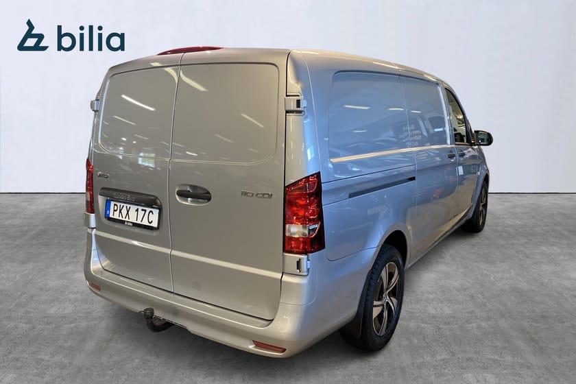 Bild 4 av Mercedes-Benz Vito 110 CDI 2.8t Nedlackad, Alufälgar, Dieselvärme, Drag