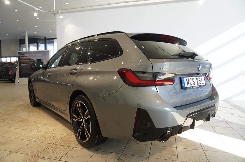 Bild 5 av BMW 330e xDrive Touring M Sport Pro Business Edition Panorama DAP