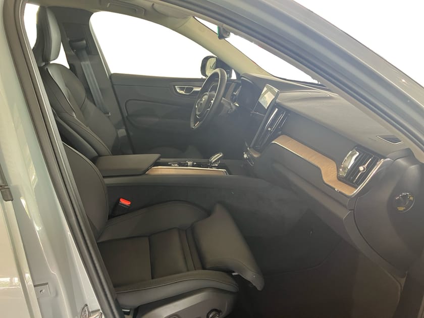 Bild 4 av Volvo XC60 T6 Plus Dark Nordic Edition