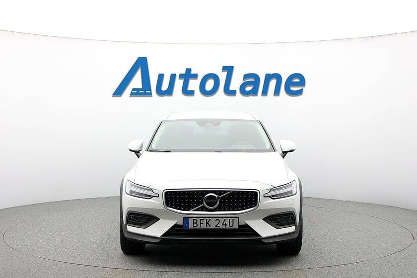 Bild 3 av Volvo V60 Cross Country B4 AWD Kamera, Skinn, BLIS, H/K, Minne, Drag 197hk