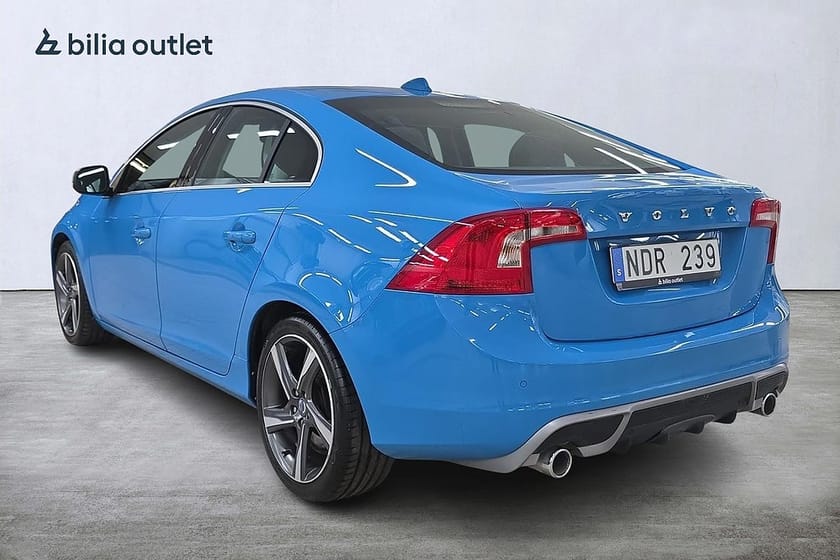 Bild 2 av Volvo S60 D4 R-Design Värmare Parkeringssensor bak