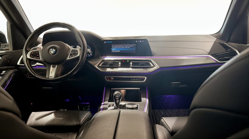 Bild 4 av BMW X5 xDrive45e iPerformance M-sport Head-up Aktiv farth Värmare Drag 360°