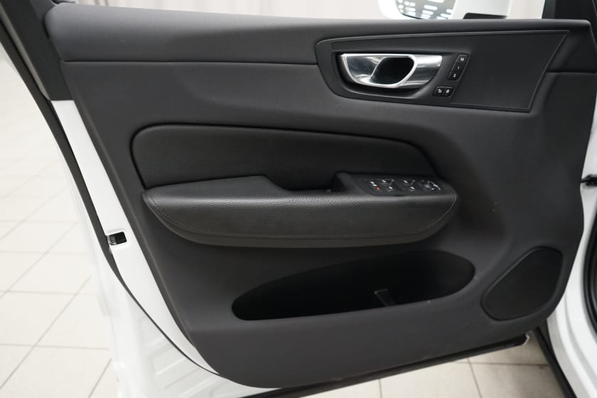 Bild 5 av Volvo XC60 T8 TE Inscription | Aktiv Chassi Luftfjädring | Teknikpaket Pro 60/90 |