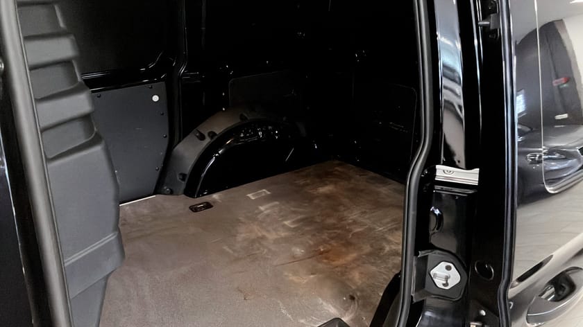 Bild 5 av Volkswagen Caddy Cargo 2.0 TDI 4Motion 122hk Värmare Kamera Drag MOMS