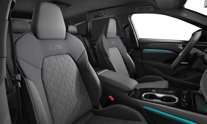 Bild 3 av Audi A6 Avant e-hybrid quattro 220 KW Edition one/21"/S-line/Tec