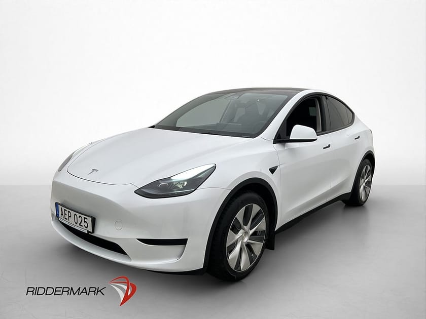 Bild 1 av Tesla Model Y Standard Range RWD Dragkrok Autopilot Sv-Såld MOMS