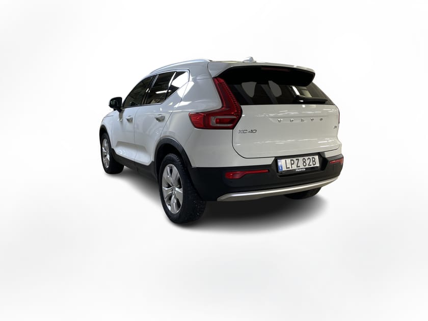 Bild 3 av Volvo XC40 B4 FWD Bensin Momentum Advanced Edt