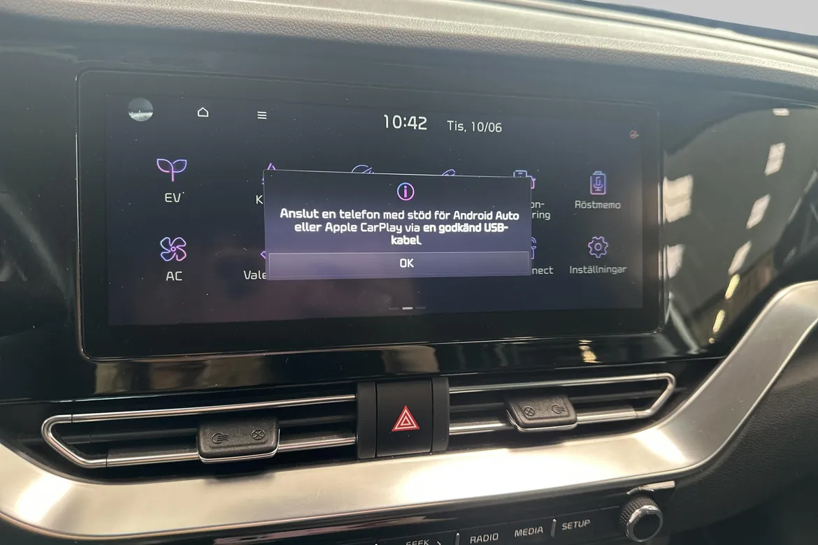 picture of a car