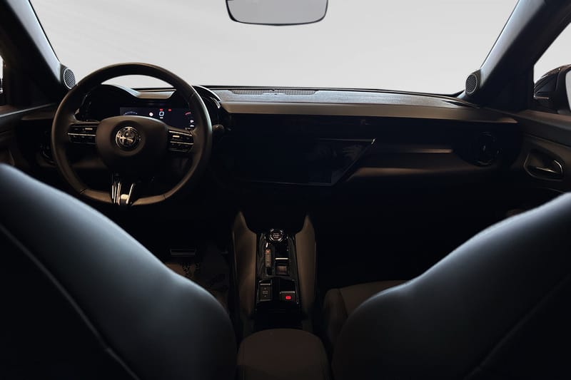 Alfa Romeo Junior Ibrida