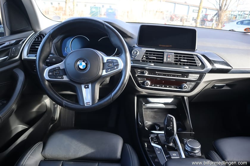 Bild 3 av BMW X3 xDrive20d 190hk X line Dieselvärmare drag Navi 1 brukare