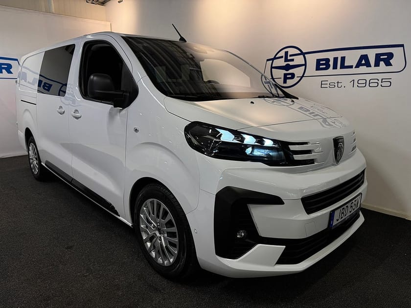 Bild 1 av Peugeot Expert Utökad Last Crew Cab 2.0 180hk | Moms | Pro | Nordic Pack | Vhjul