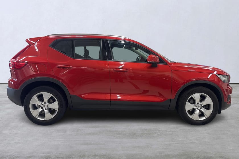 Bild 3 av Volvo XC40 D3 AWD Momentum Advanced Edition