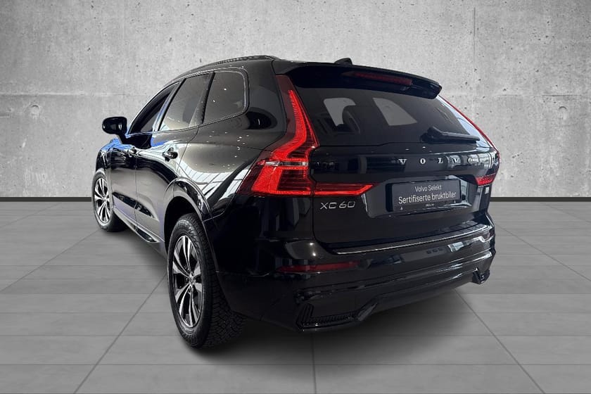 Bilde 2 av Volvo XC60 Recharge T6 Plus Dark, 360-kamera,krok++
