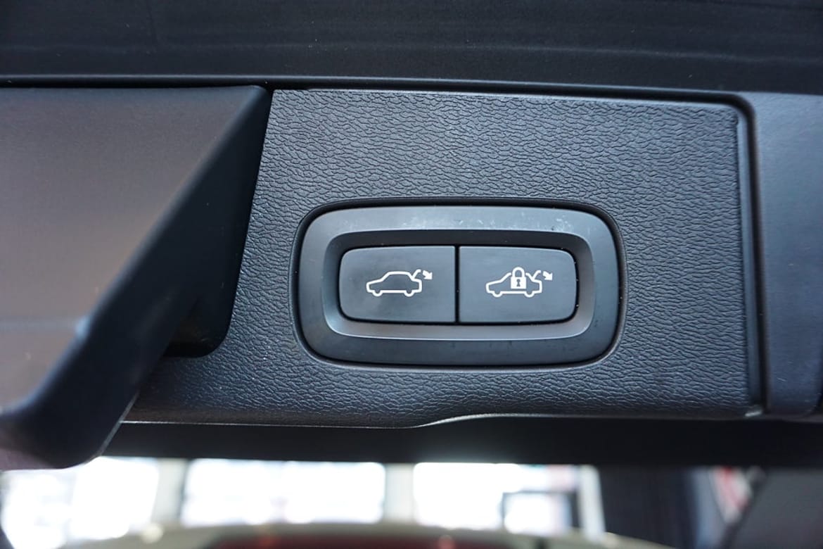 Volvo XC60 2022 - miniatyr 8