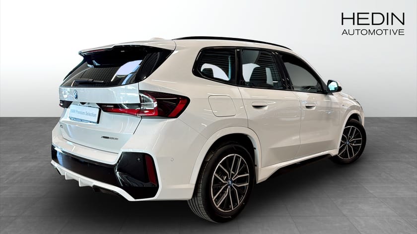 Bild 2 av BMW X1 xDrive25e t M-Sport Adaptiv Farth Komfortöppning Dragkrok