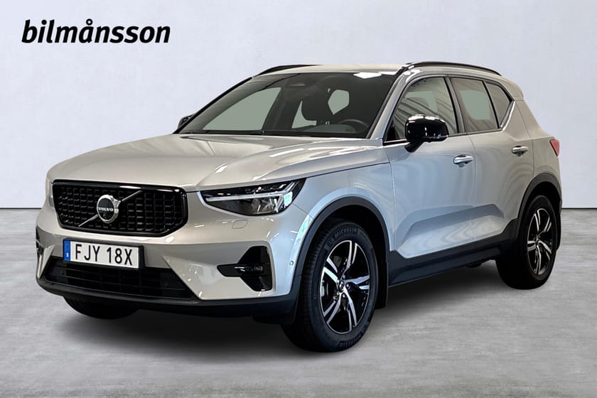 Bild 1 av Volvo XC40 B3 FWD Bensin Plus Dark