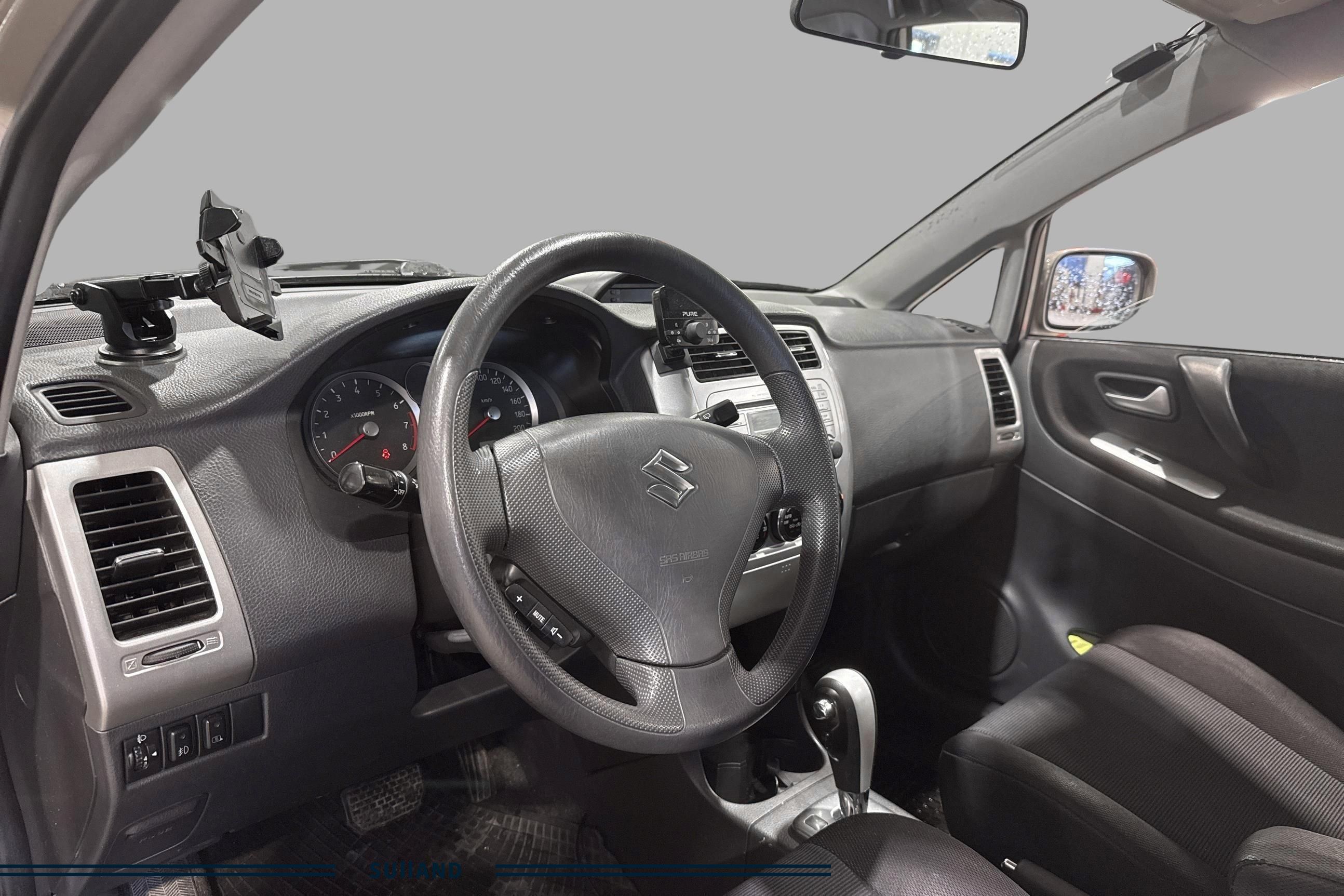 Thumnail bilde 3 av Suzuki Liana