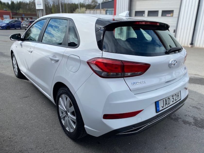 Bild 4 av Hyundai i30 – Essential, Automat