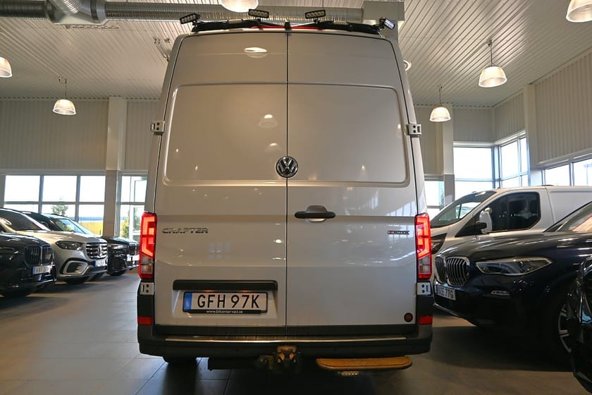 Bild 4 av Volkswagen Crafter 35 TDI 177hk 4M DSG L4 Crossbuss Precon MOMS