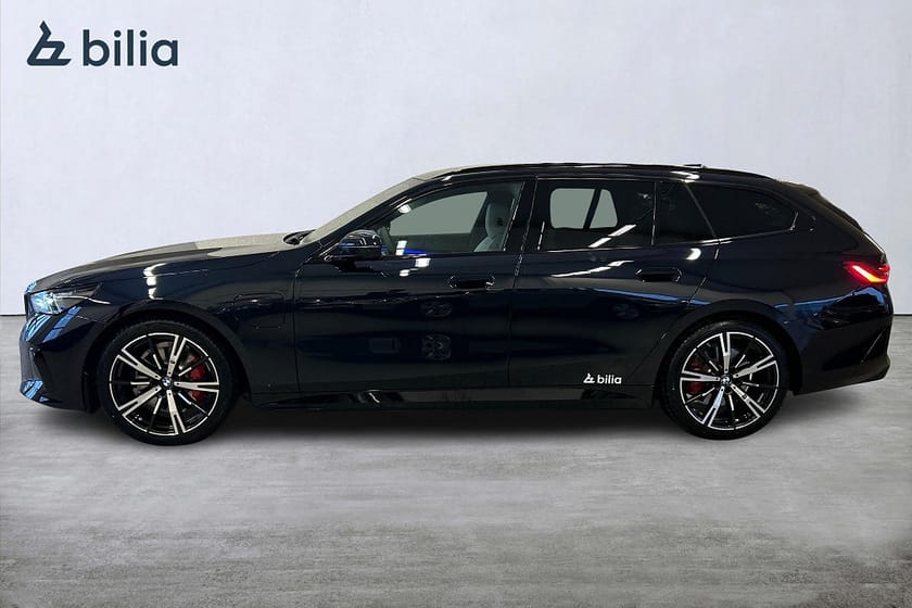 Bild 3 av BMW 530e xDrive Touring DEMO M Sport Pro Innovation Harman Drag