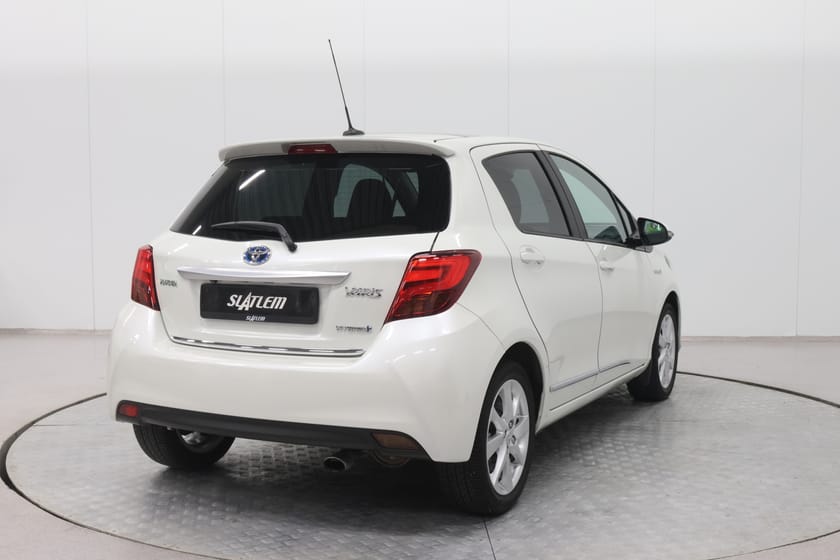 Bilde 4 av Toyota Yaris Hybrid 1,5 Hyb Aut,panorama,Cruise,Kamera,Navi,Dab,Keyless