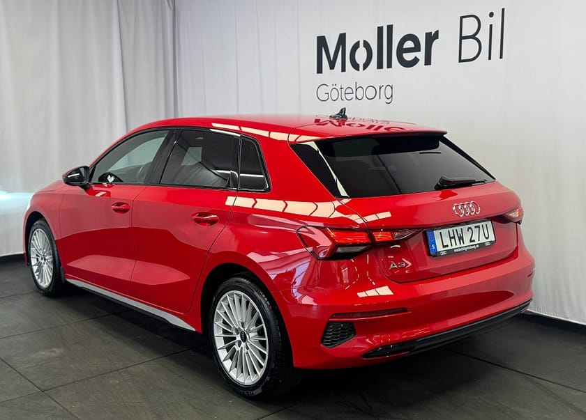 Bild 4 av Audi A3 Sportback 35 TFSI proline Svart opt/Kamera/Sport stol