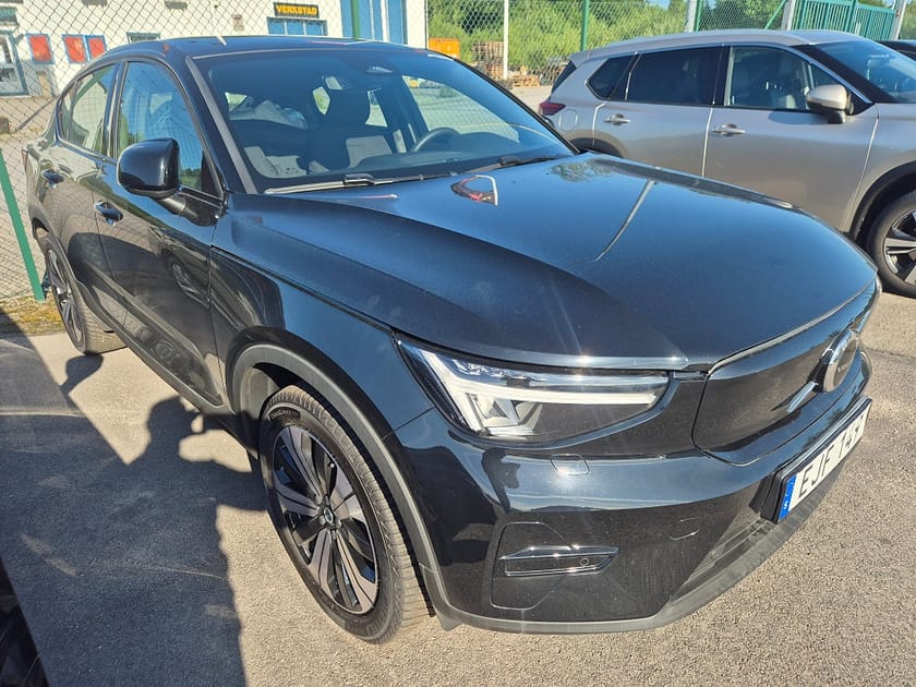 Bild 2 av Volvo C40 Recharge Single Motor 231HK elbil Panorama