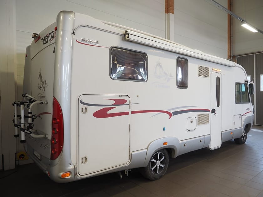 Bild 4 av Rapido Campervan Mercedes-Benz M996 Mercedes Benz I Aut I 150hk I Långbäddar