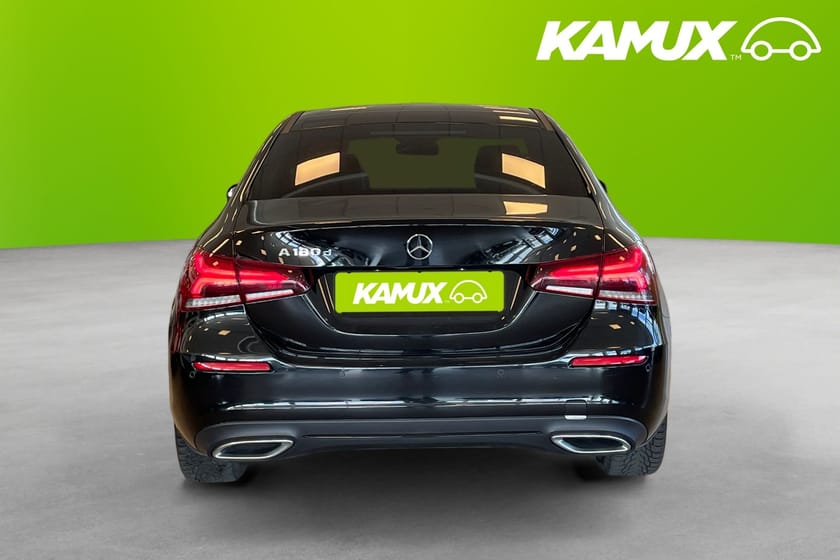 Bild 5 av Mercedes-Benz A 180 d Sedan Premium Night Wide CarPlay Kamera Navi