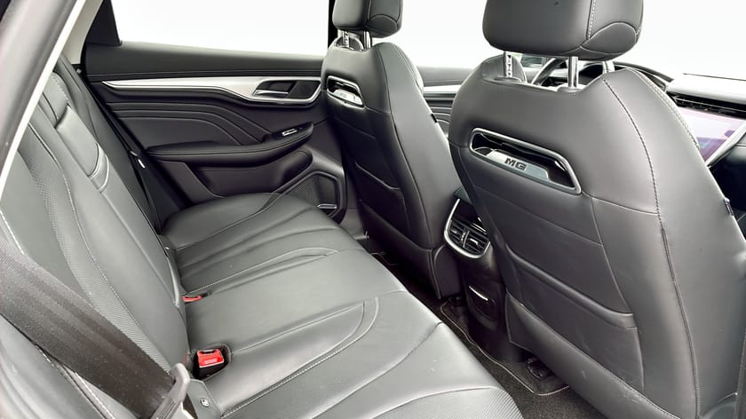 Bild 5 av MG Marvel R LUXURY 70 KWH 402km|PANORAMAGLASTAK | PL FR 3595KR