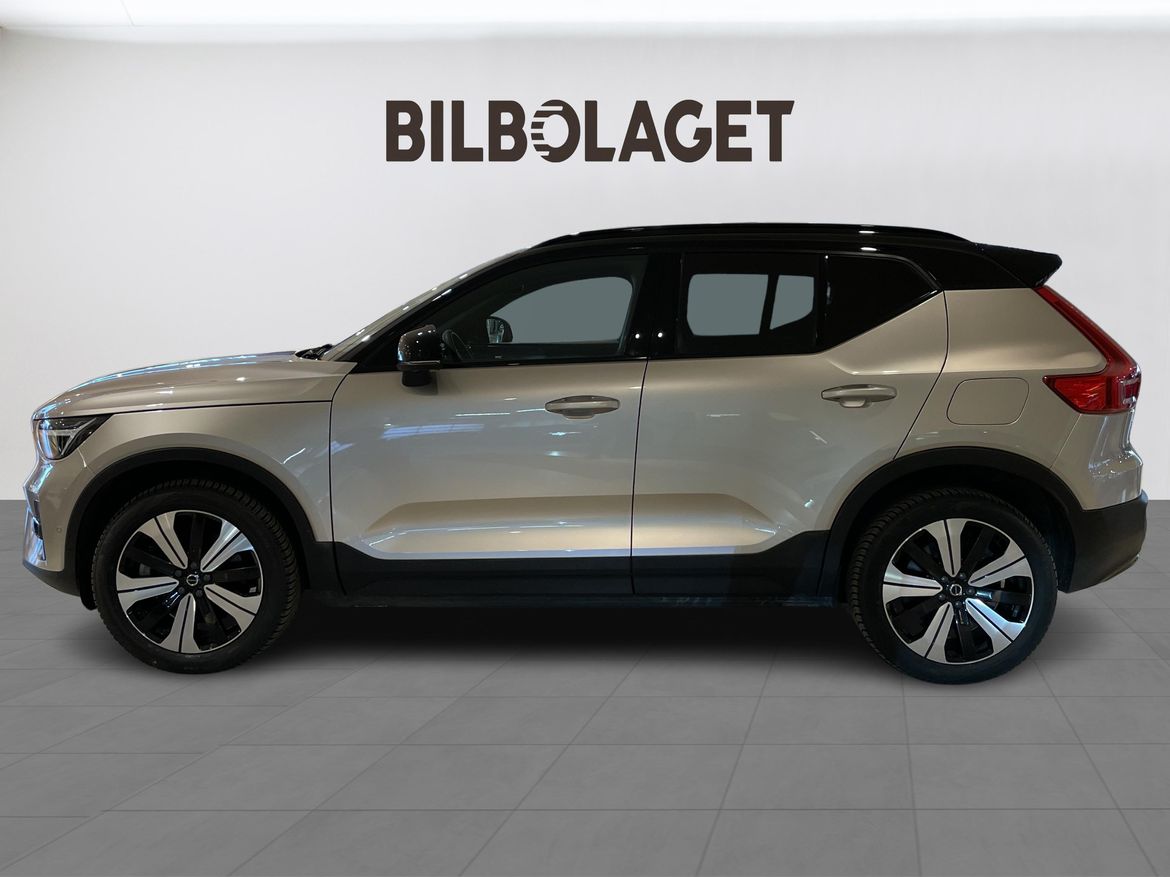 Volvo XC40 2023 - miniatyr 2