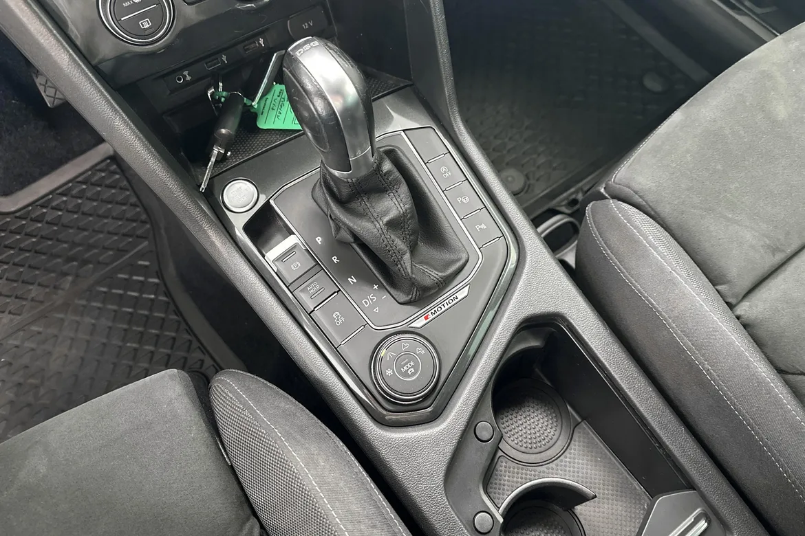 picture of a car
