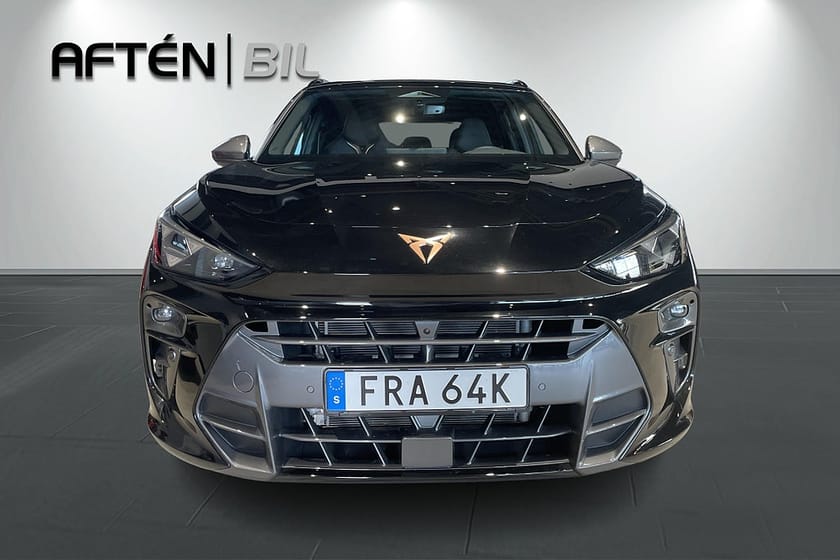 Bild 3 av CUPRA Terramar VZ e-Hybrid 272hk 12 mil på el | Drag, Pano, Sennheiser, Värmare