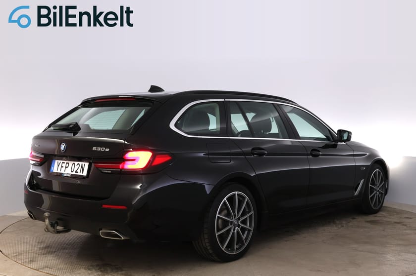 Bild 3 av BMW 530e xDrive Touring Sport Connected Drag B-Kamera