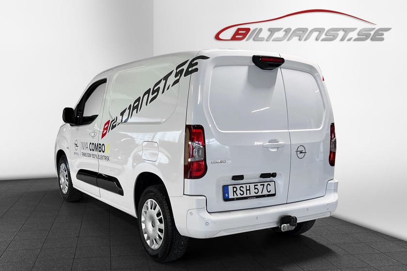 Bild 3 av Opel Combo Van Increased Payload L1 130 AT8 ELITE Fr 266 900:-