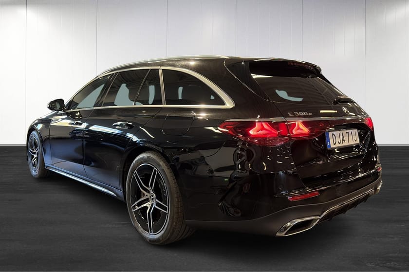 Bild 4 av Mercedes-Benz E 300 T e Hotellpaket Moms/AMG/Panorama/Burmester/Drag