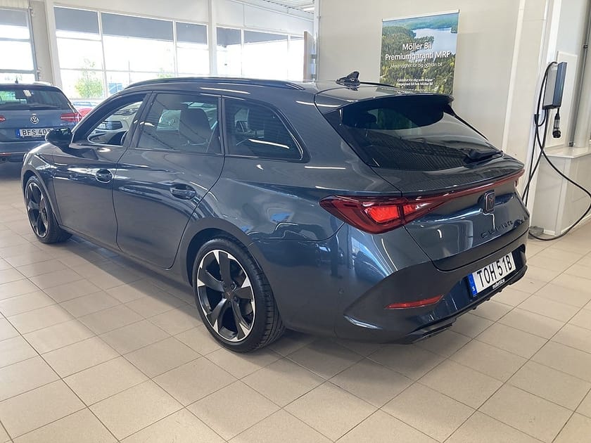 Bild 3 av CUPRA Leon Sportstourer ST 1,5ETSI 150HK DSG Drag Backkamera