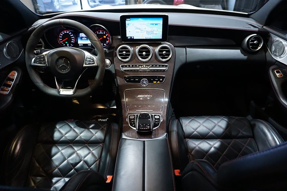 Mercedes-Benz C-Klass 2015 - miniatyr 11