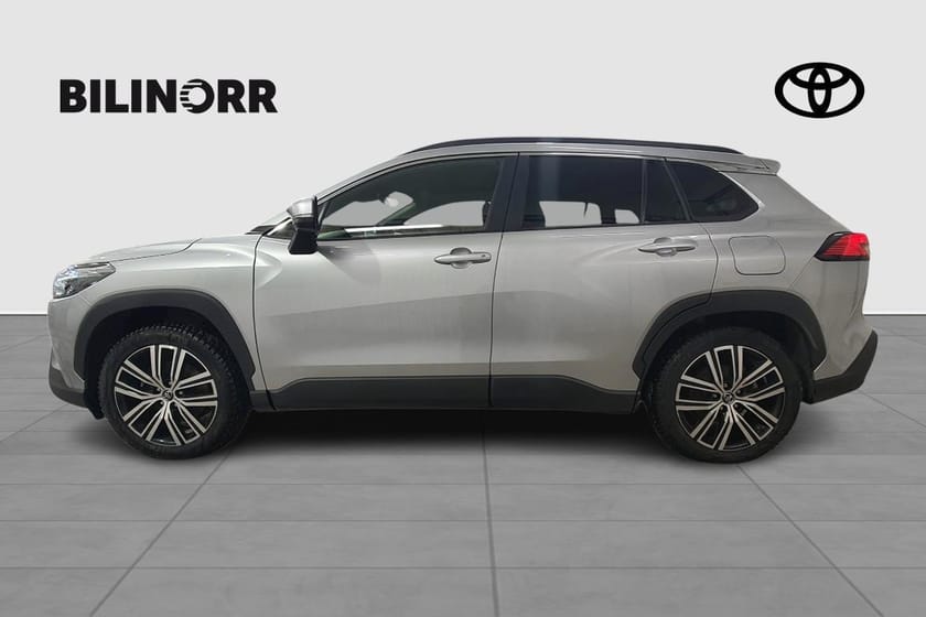 Bild 2 av Toyota Corolla Cross Hybrid AWD-i 2,0 STYLE DRAG V-HJUL