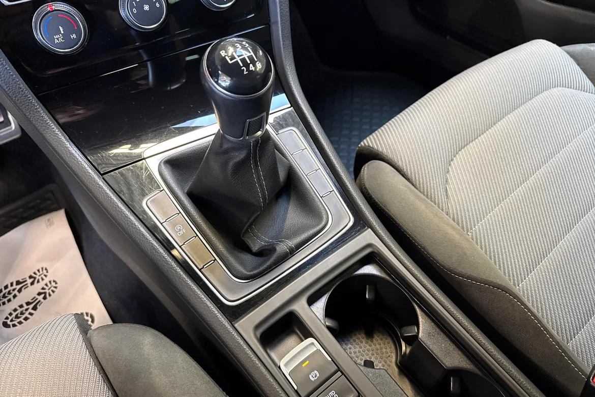picture of a car