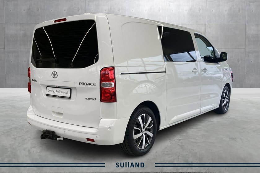 Bilde 5 av Toyota Proace Electric 75kWt, Comfort L1 Medium - Lazer Lys, Innredning