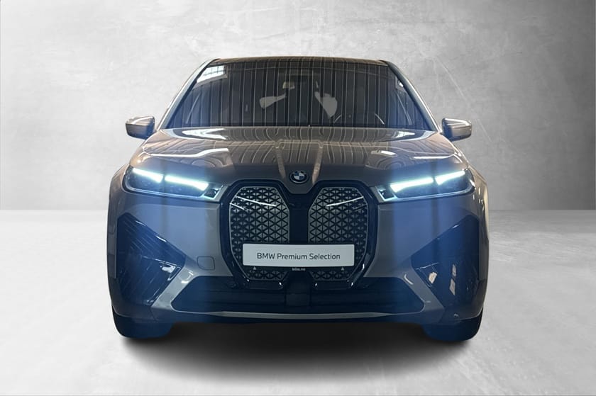 Bilde 2 av BMW iX xDrive40 Fully Charged, Multifunksjon, SkyLounge, H/K