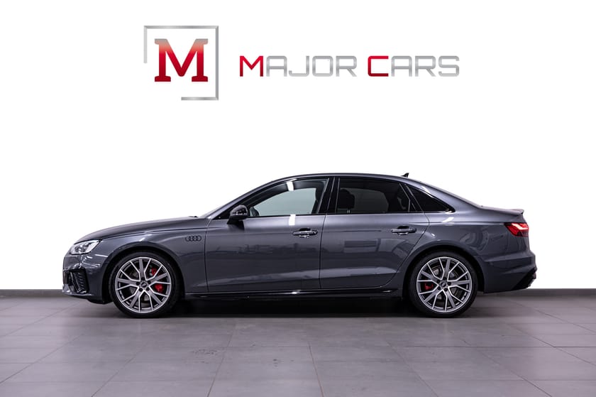 Bild 3 av Audi A4 Sedan 40 TDI quattro Q Edition One Cockpit Matrix Ambient