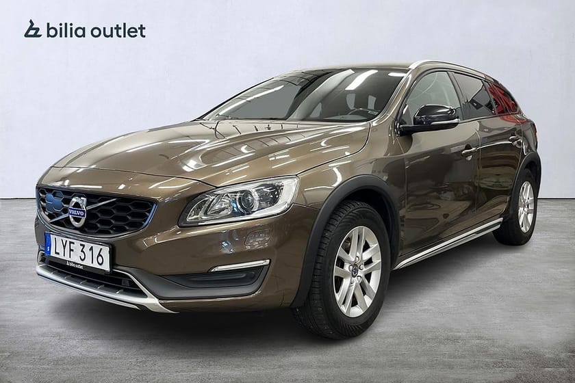 Bild 1 av Volvo V60 Cross Country D4 AWD 190hk Momentum Drag Navi Värmare Kamrem bytt