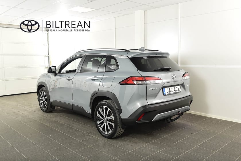 Bild 3 av Toyota Corolla Cross Hybrid AWD-i Elhybrid AWD Executive JBL Drag Navi