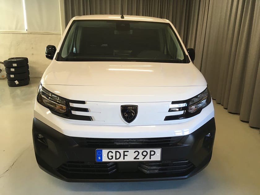 Bild 2 av Peugeot Partner Utökad Last L2 BlueHDi 130hk AUT (dubbla skjutdörrar+värmare+drag)