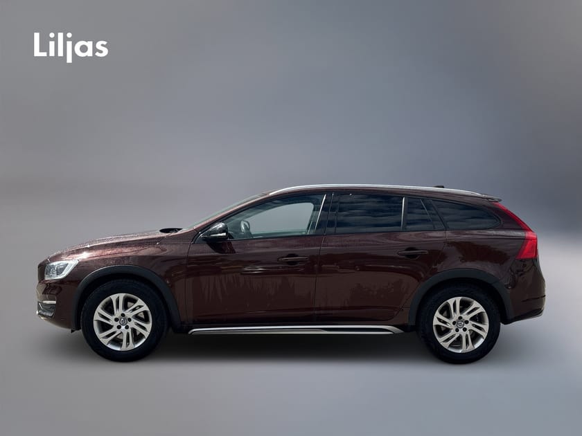 Bild 4 av Volvo V60 Cross Country D4 AWD Summum BE PRO//Adapt farth//keyless//